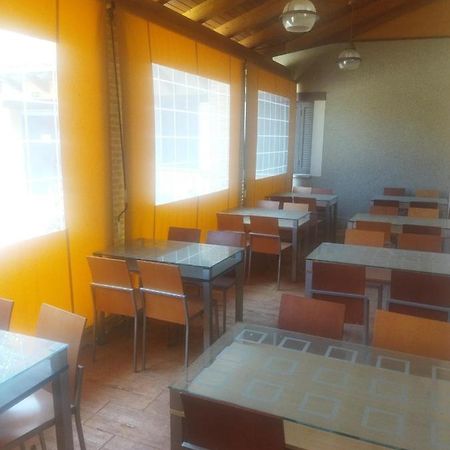 Albergue La Parada Reliegos Zewnętrze zdjęcie