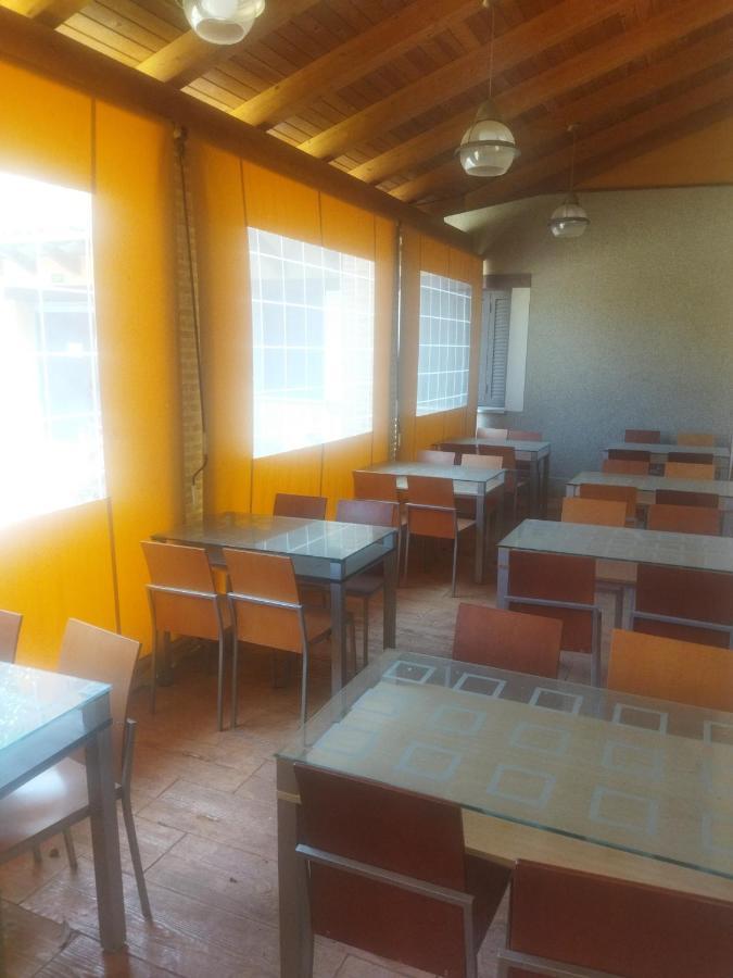 Albergue La Parada Reliegos Zewnętrze zdjęcie